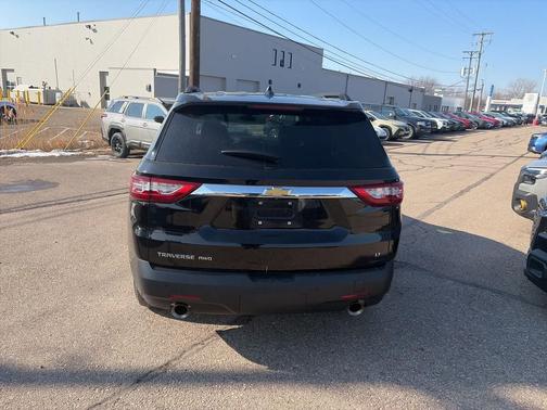 2021 Chevrolet Traverse LT Cloth