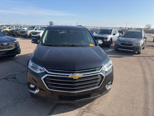 2021 Chevrolet Traverse LT Cloth