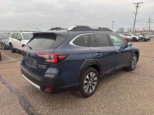 2024 Subaru Outback Touring XT
