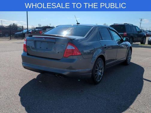 Gray 2010 Ford Fusion SE