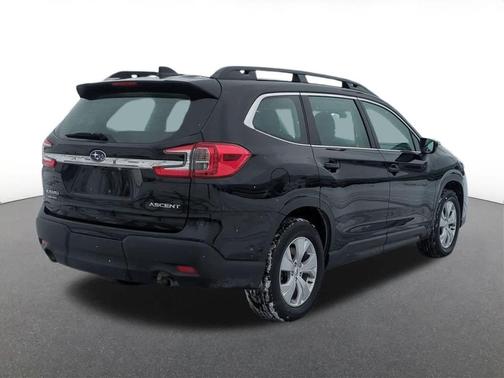 2023 Subaru Ascent Base 8-Passenger