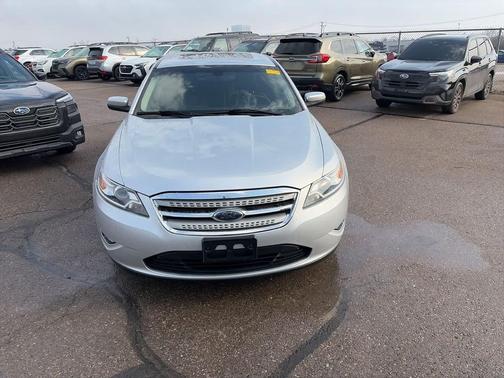 2010 Ford Taurus SEL