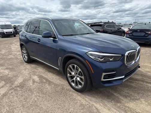 Phytonic Blue Metallic 2022 BMW X5 xDrive40i