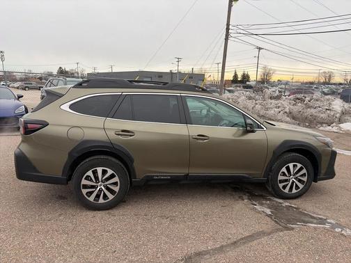 2024 Subaru Outback Premium