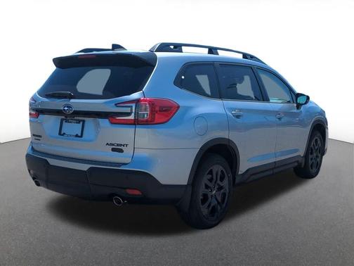 Ice Silver Metallic 2026 Subaru Ascent Onyx Edition Touring 7-Passenger