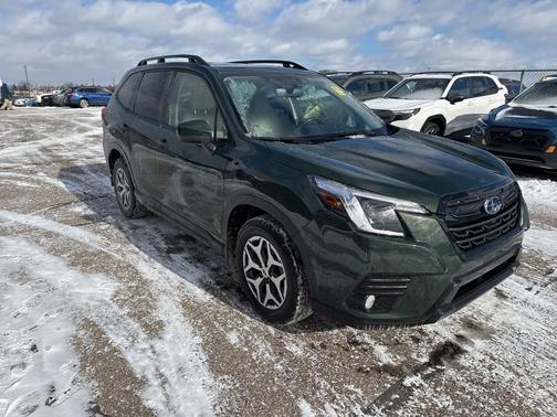 2023 Subaru Forester Premium