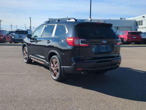 Crystal Black Silica 2026 Subaru Ascent Bronze Edition 7-Passenger