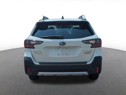 2022 Subaru Outback Touring