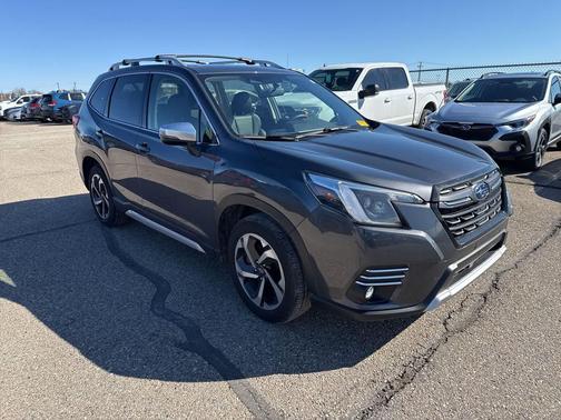 Magnetite Gray Metallic 2024 Subaru Forester Touring