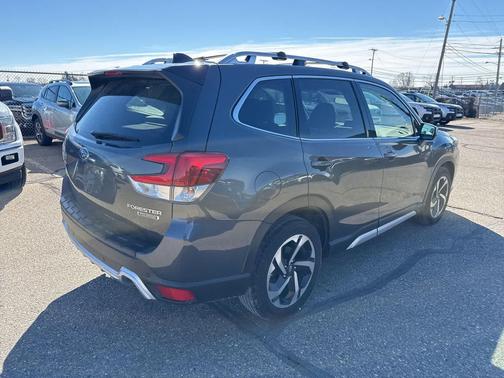 Magnetite Gray Metallic 2024 Subaru Forester Touring