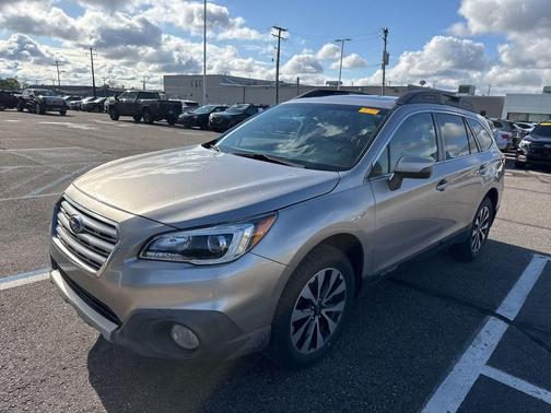 Tungsten Metallic 2017 Subaru Outback 3.6R Limited