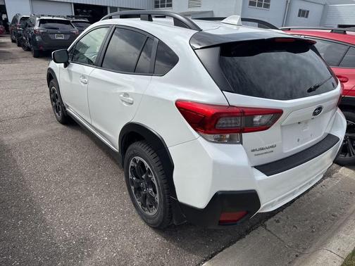 Crystal White Pearl 2022 Subaru Crosstrek Premium
