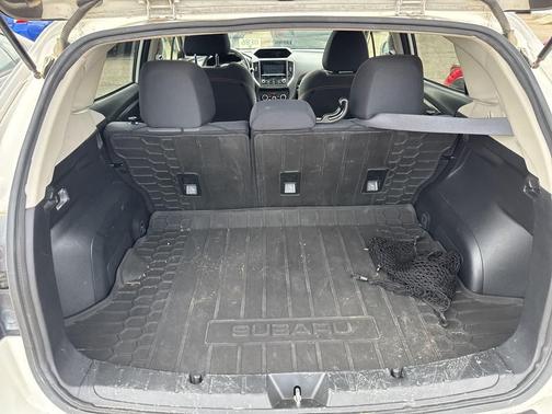 Crystal White Pearl 2022 Subaru Crosstrek Premium