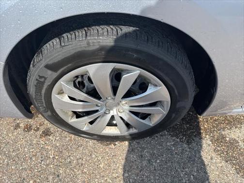2019 Subaru Impreza 2.0i