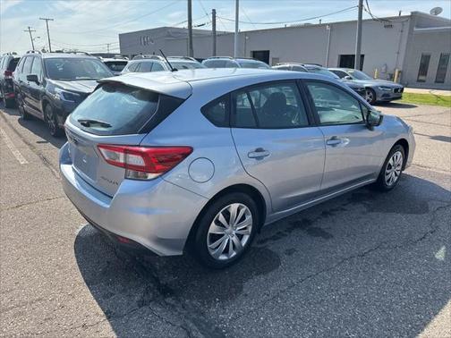 2019 Subaru Impreza 2.0i