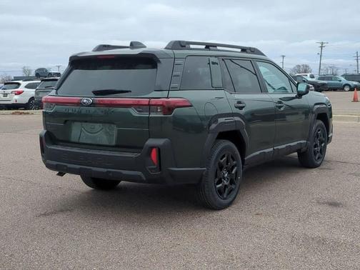 Deep Emerald Green Pearl 2026 Subaru Outback Limited