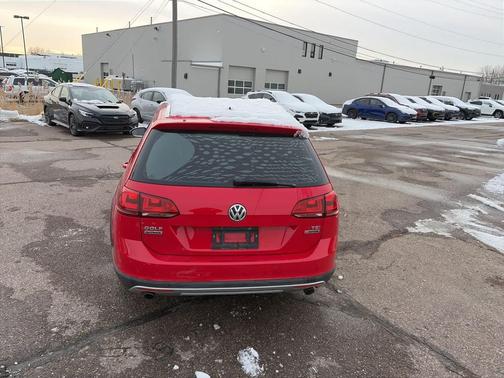 2017 Volkswagen Golf Alltrack 1.8T DSG