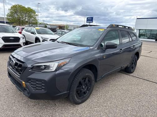 Magnetite Gray Metallic 2024 Subaru Outback Wilderness