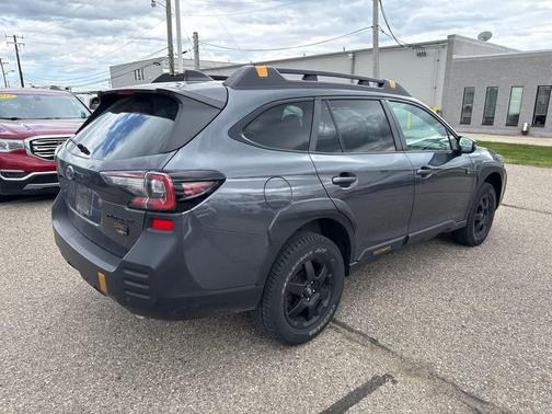 Magnetite Gray Metallic 2024 Subaru Outback Wilderness