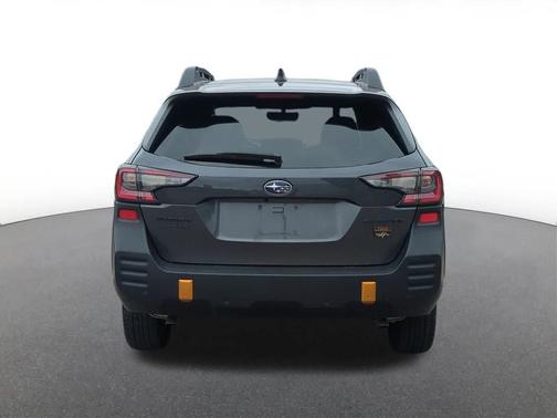 Magnetite Gray Metallic 2024 Subaru Outback Wilderness