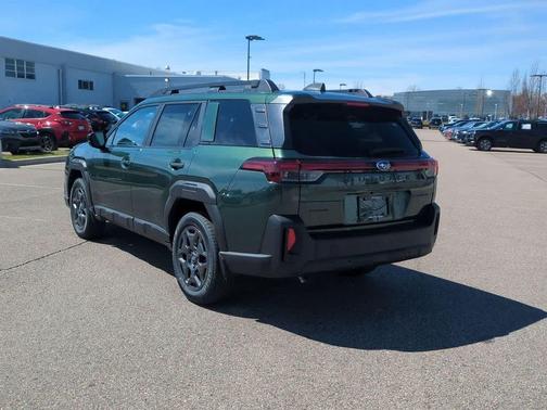 Deep Emerald Green Pearl 2026 Subaru Outback Premium