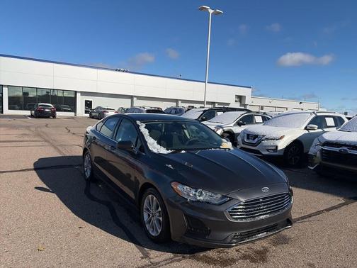 2020 Ford Fusion SE