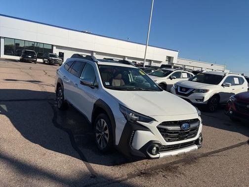 2025 Subaru Outback Touring XT