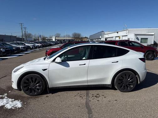 2023 Tesla Model Y Performance Dual Motor All-Wheel Drive