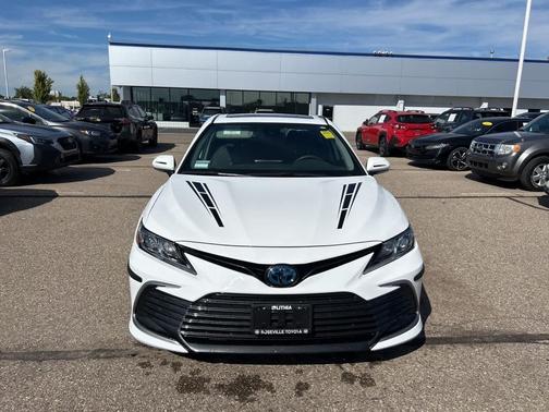 2024 Toyota Camry Hybrid LE
