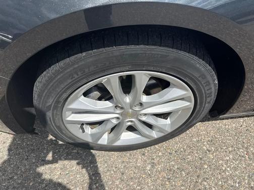 Nightfall Gray Metallic 2017 Chevrolet Malibu 1LT