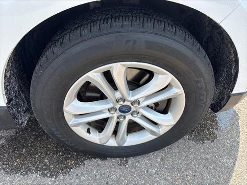 2016 Ford Edge SE