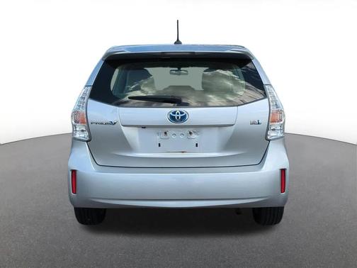 Classic Silver Metallic 2014 Toyota Prius v Three