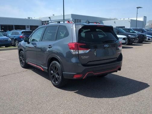 Magnetite Gray Metallic 2024 Subaru Forester Sport