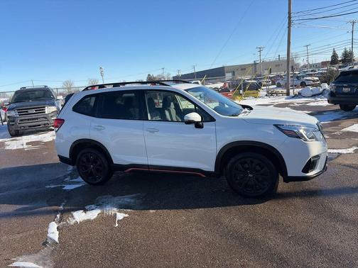 2024 Subaru Forester Sport