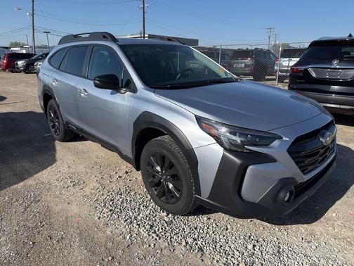 Ice Silver Metallic 2024 Subaru Outback Onyx Edition