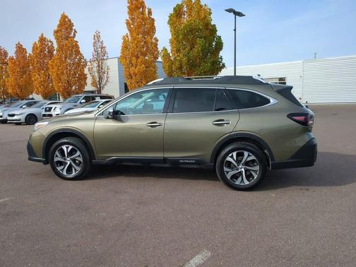 2022 Subaru Outback Touring