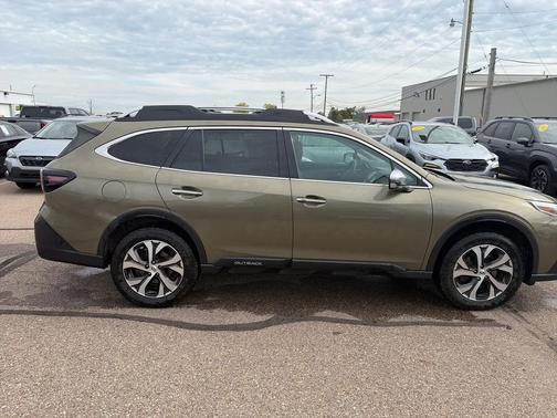 2022 Subaru Outback Touring