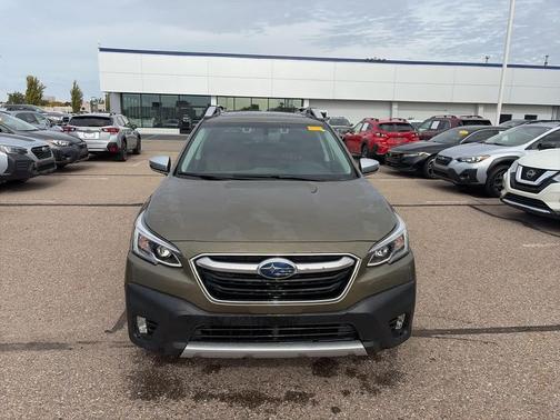 2022 Subaru Outback Touring