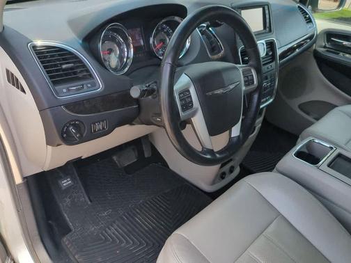 Bright Silver Metallic 2012 Chrysler Town & Country Touring