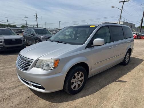 Bright Silver Metallic 2012 Chrysler Town & Country Touring