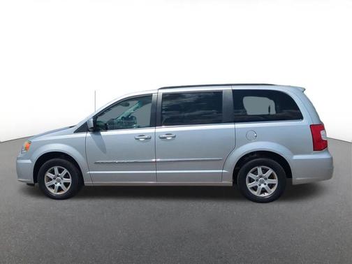 Bright Silver Metallic 2012 Chrysler Town & Country Touring