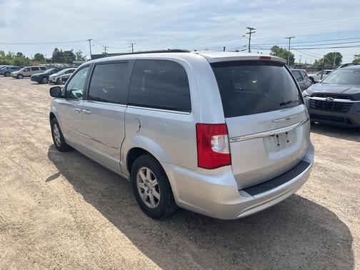 Bright Silver Metallic 2012 Chrysler Town & Country Touring