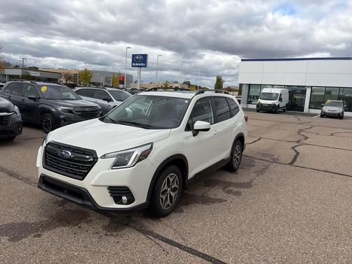 2023 Subaru Forester Premium