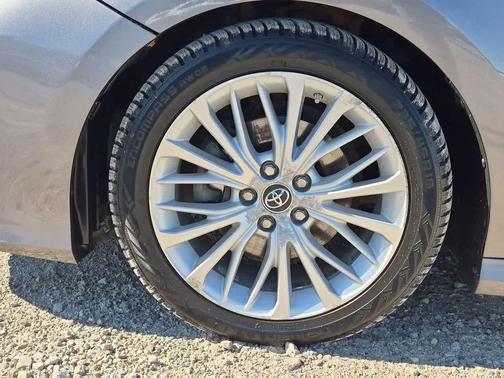 Predawn Gray Mica 2018 Toyota Camry XLE