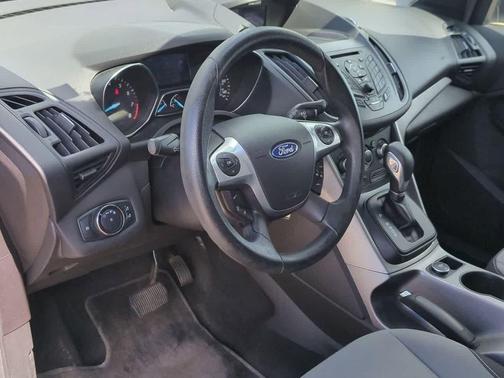 Sterling Gray Metallic 2014 Ford Escape SE