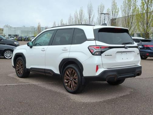 Crystal White Pearl 2025 Subaru Forester Sport