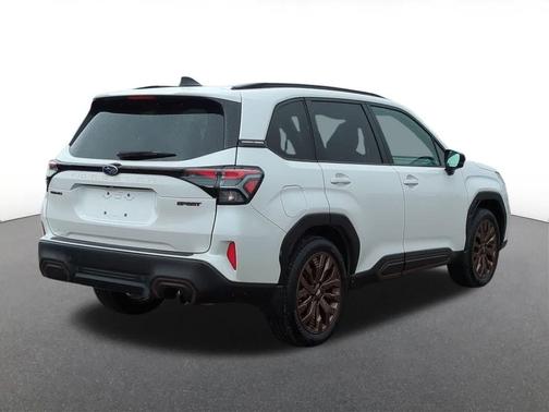 Crystal White Pearl 2025 Subaru Forester Sport