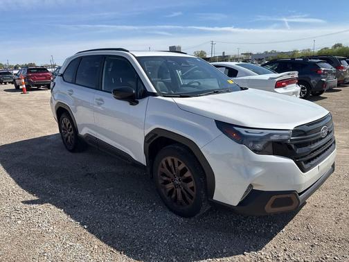 Crystal White Pearl 2025 Subaru Forester Sport