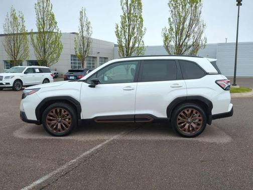 Crystal White Pearl 2025 Subaru Forester Sport