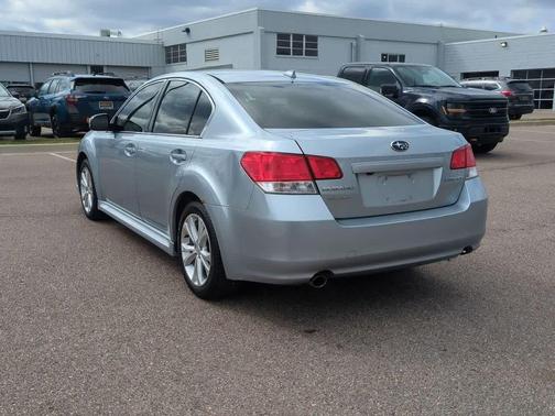 Ice Silver Metallic 2014 Subaru Legacy Limited